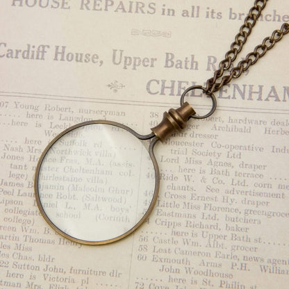 Pendant Magnifier on Chain